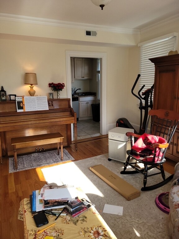 35 Highland Ave unit 2, Newtonville, MA 02460 - photo 4