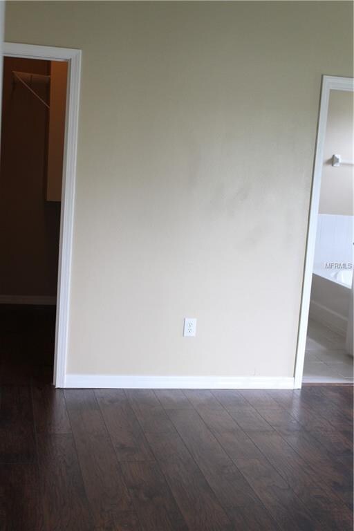 7658 Jeno St, Zephyrhills, FL 33540 - photo 5