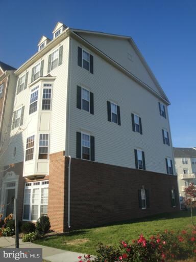 25348 Curiosity Square unit 11E, Aldie, VA 20105 - photo 2