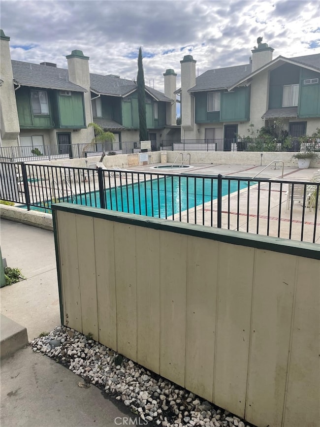 9740 Sepulveda Blvd unit 18, North Hills, CA 91343 - photo 2