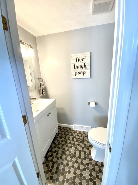 220 Park St unit 10, North Attleboro, MA 02760 - photo 7