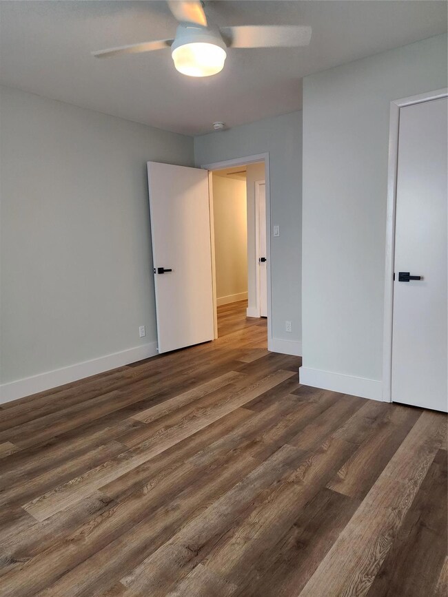 515 Hill St, Grand Prairie, TX 75050 - photo 6