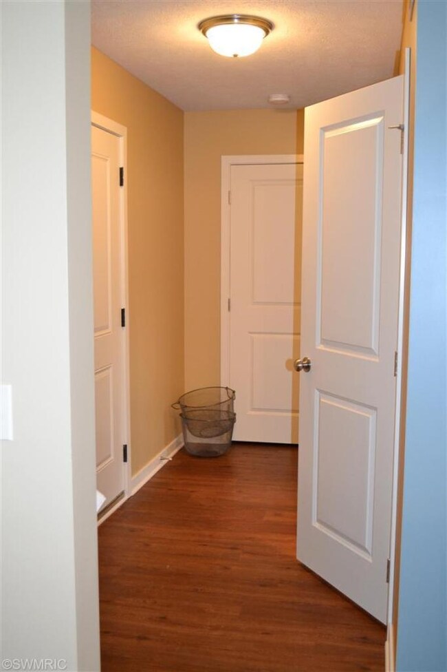 11845 Maplegrove Dr, Holland, MI 49424 - photo 7