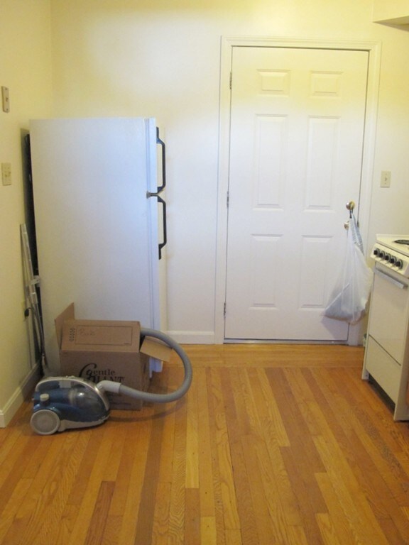 1153 Cambridge St unit 1, Cambridge, MA 02139 - photo 5