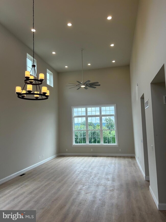 4 Old Kings Hwy W, Downingtown, PA 19335 - photo 4