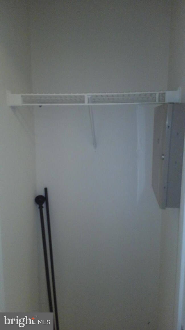 2061 Alice Ave unit 204, Oxon Hill, MD 20745 - photo 5