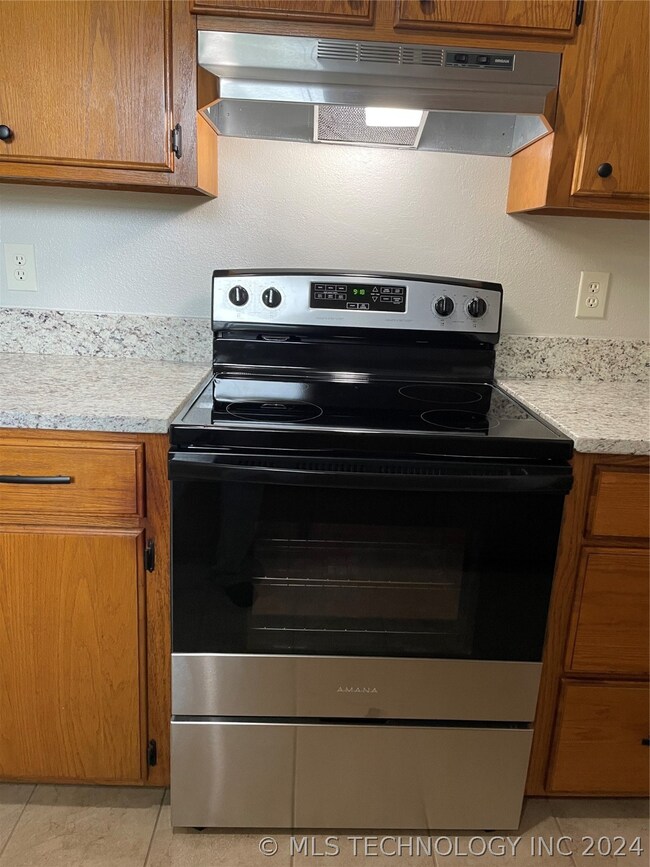 501 West Creek, Okmulgee, OK 74447 - photo 6