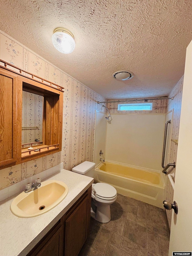 345 Birch St, Evanston, WY 82930 - photo 7
