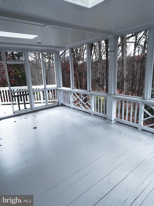 10207 Sundance Ct, Potomac, MD 20854 - photo 5