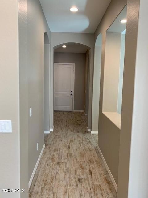 GW14w lot 067 - Hallway