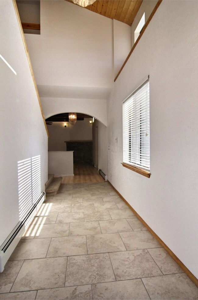 03 Entry Hall