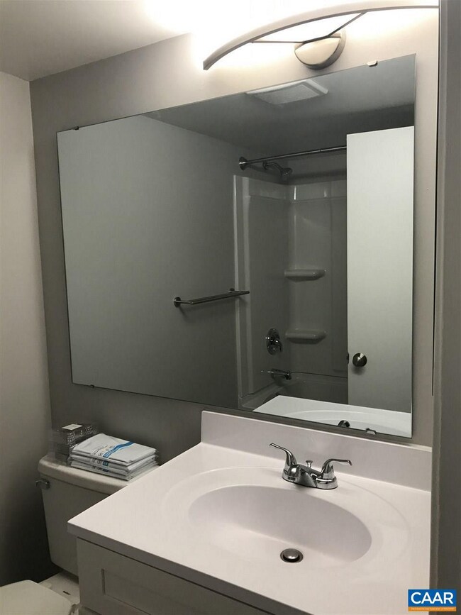 142 Hessian Hills Cir unit 3, Charlottesville, VA 22901 - photo 7