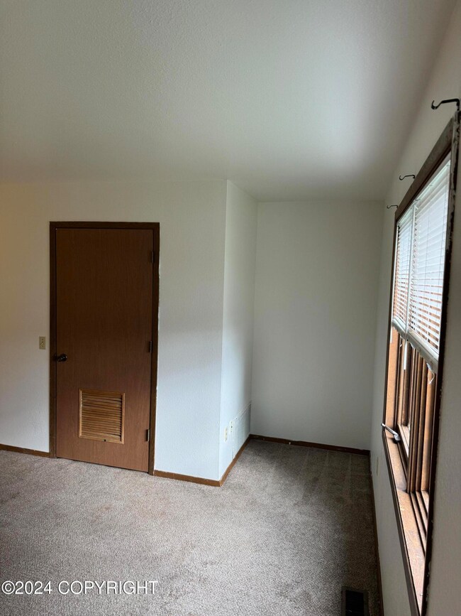 1841 E 74th Ave unit 3, Anchorage, AK 99507 - photo 7