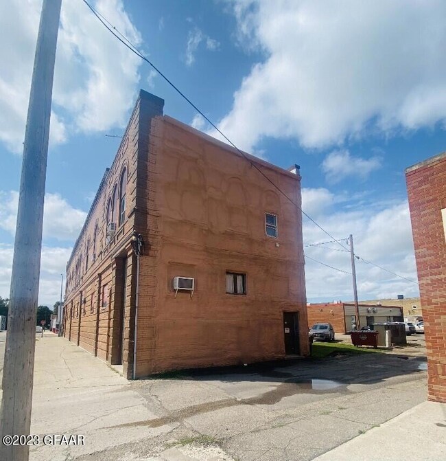 NE Corner