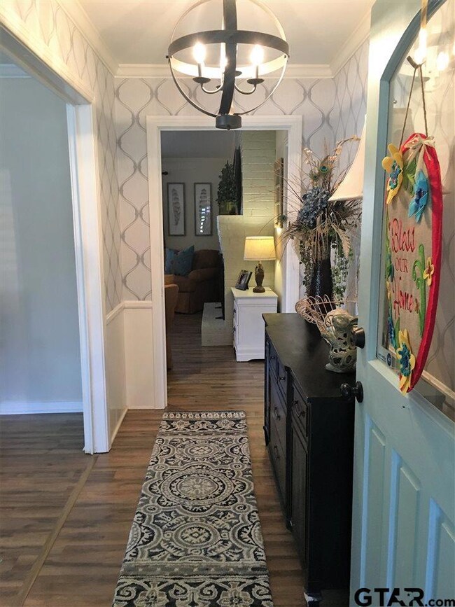 701 701 Barclay, Tyler, TX 75703 - photo 2