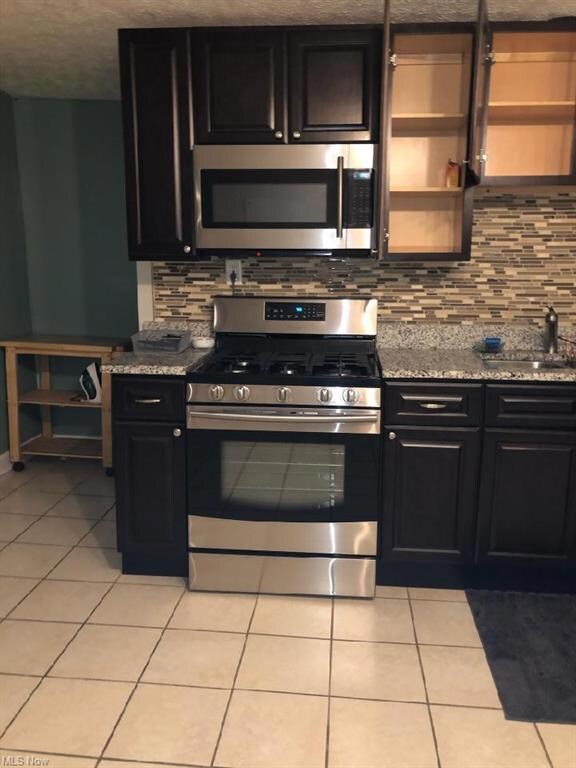 779 Kenilworth Ave, Sheffield Lake, OH 44054 - photo 2