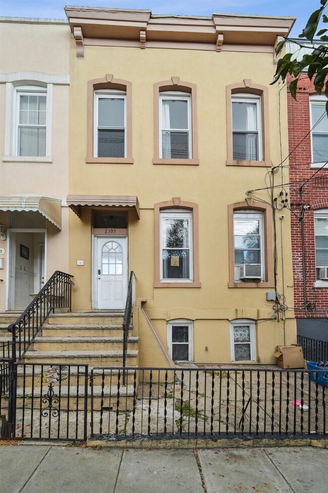 2305 West St unit 2, Union City, NJ 07087 - photo 2