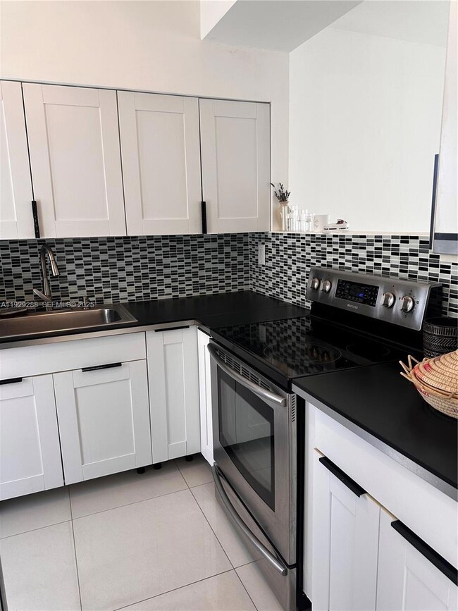 10250 W Bay Harbor Dr unit 4B, Bay Harbor Islands, FL 33154 - photo 7