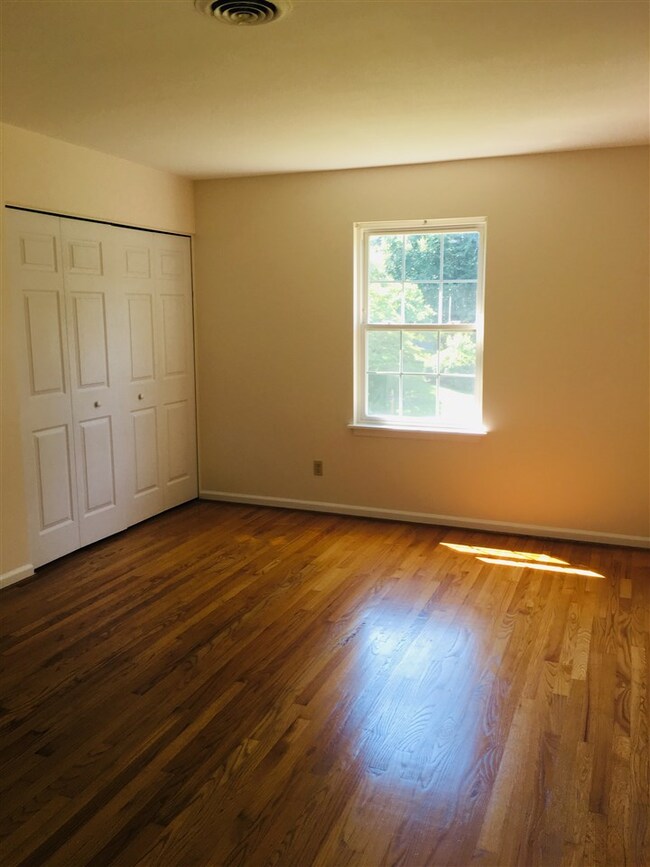 1640 Redwing Ln, Charlottesville, VA 22911 - photo 4