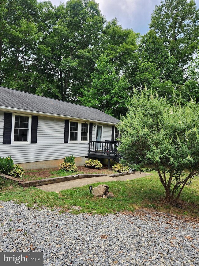 6412 Lawyers Rd, Spotsylvania, VA 22551 - photo 2