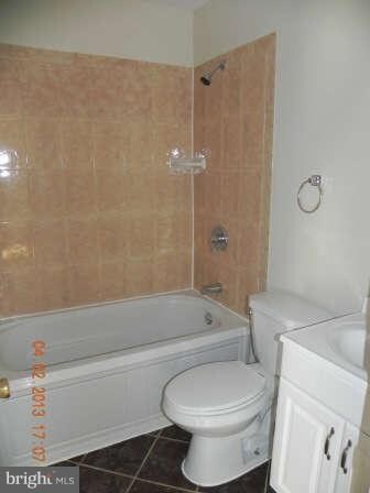 5025 59th Ave, Hyattsville, MD 20781 - photo 7