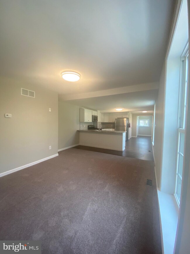 512 E Maple Ave, Lindenwold, NJ 08021 - photo 6