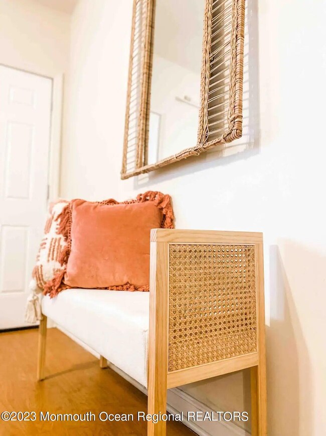 21 Center St unit Winter, Rumson, NJ 07760 - photo 5