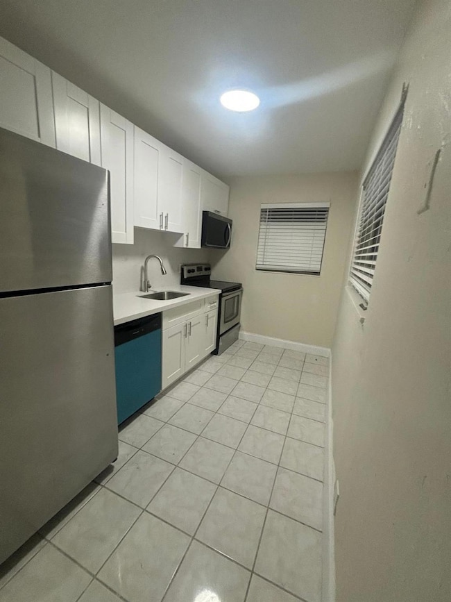 7371 NW 37th St unit 4, Hollywood, FL 33024 - photo 4