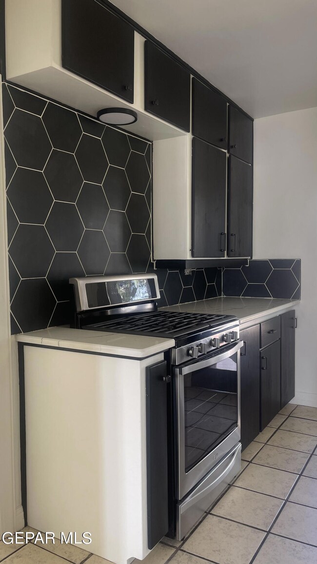 2511 Savannah Ave, El Paso, TX 79930 - photo 6