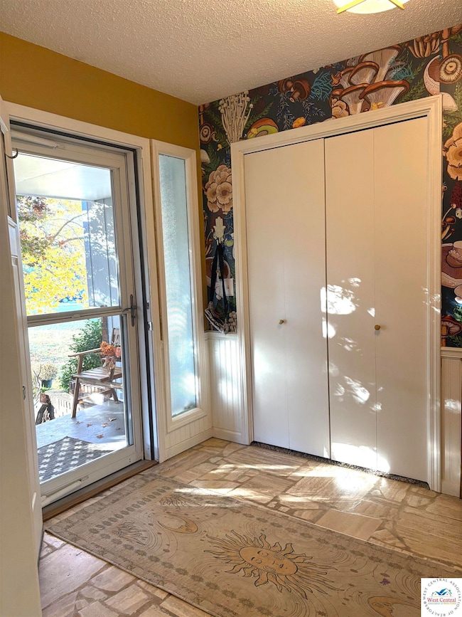 2418 S Blackman Rd, Springfield, MO 65809 - photo 5