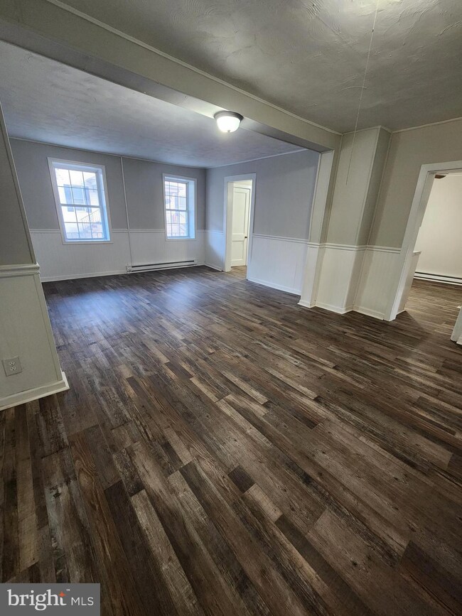 122 N Church St, Waynesboro, PA 17268 - photo 6