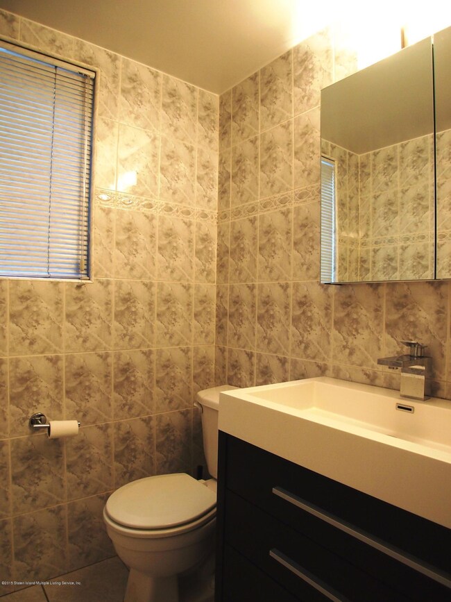 (4) Half Bath