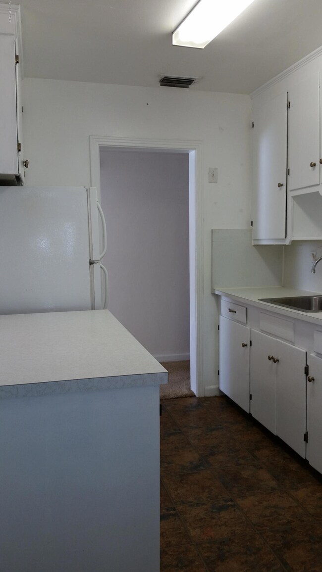 4733 Attleboro St, Jacksonville, FL 32205 - photo 3