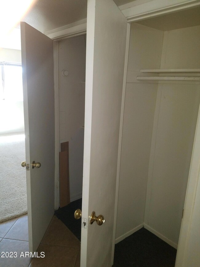 3135 E Desert Cove Ave unit 1, Phoenix, AZ 85028 - photo 7