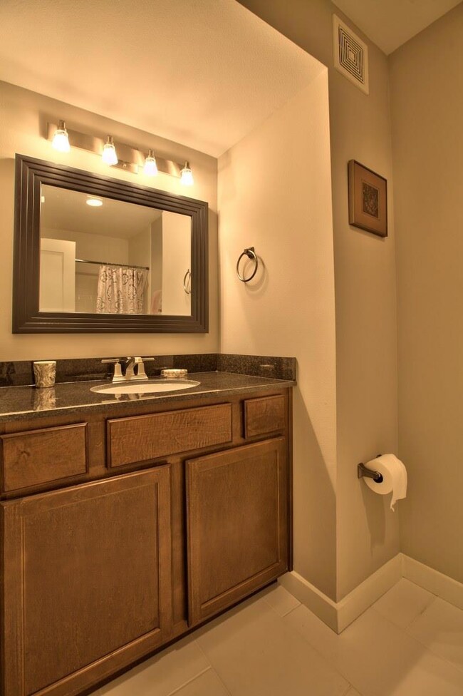 924 E 51st St unit 106, Austin, TX 78751 - photo 5