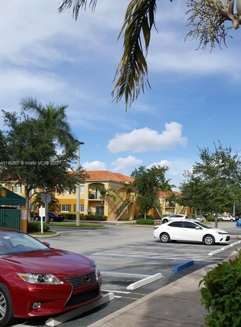 7210 NW 114th Ave unit 20215, Doral, FL 33178 - photo 2