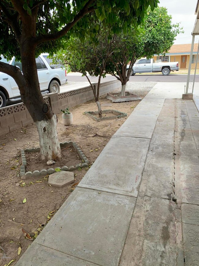 E386E1D4-FCFD-4108-B749-465DA11E9860