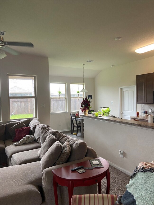 7439 Wheatley Gardens Dr, Houston, TX 77016 - photo 4