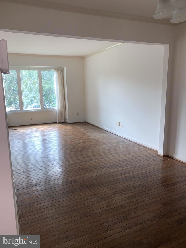 19 Tudor Ct, Lutherville Timonium, MD 21093 - photo 6