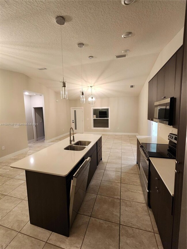 2385 Pecos Ln, Poinciana, FL 34759 - photo 5