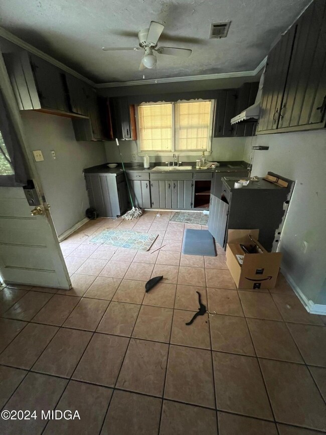 3238 Matheson Dr, Macon, GA 31204 - photo 4