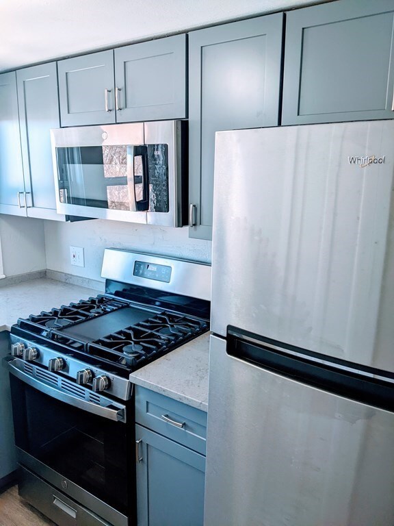 25 Hosmer St unit 3, Watertown, MA 02472 - photo 3