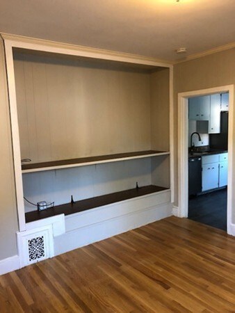 93 Floral St unit 2, Newton Highlands, MA 02461 - photo 4