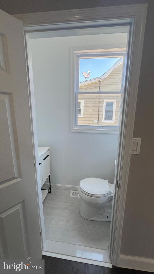 6002 Glenoak Ave, Baltimore, MD 21214 - photo 4