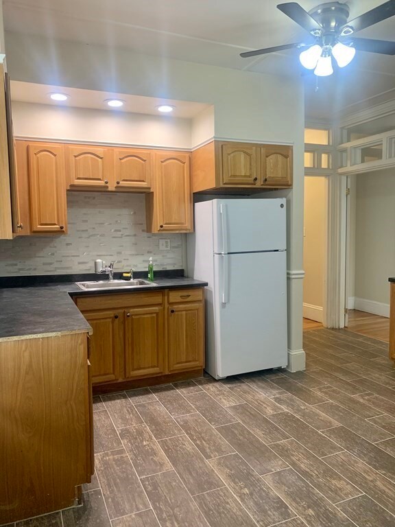 389 Adams St unit 2, Dorchester, MA 02122 - photo 2