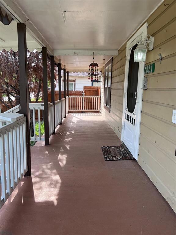 2821 NW 28th St, Fort Worth, TX 76106 - photo 6