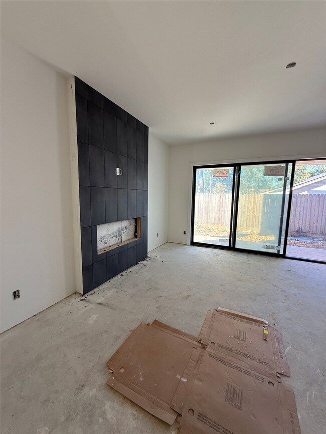 1422 Caywood Ln unit D, Houston, TX 77055 - photo 5