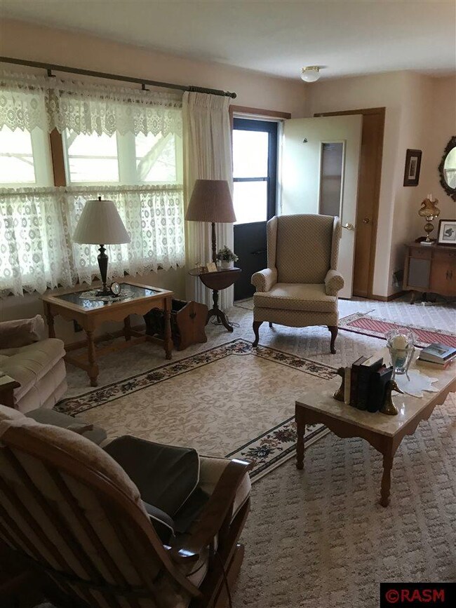 721 721 N Swift St, St. Peter, MN 56082 - photo 3