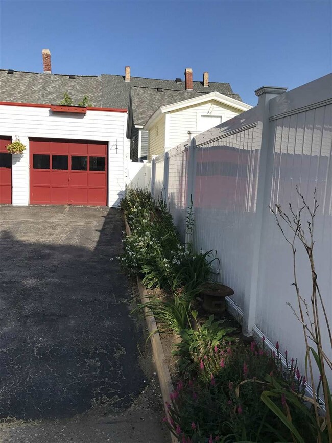 25 Cross St, Nashua, NH 03064 - photo 4