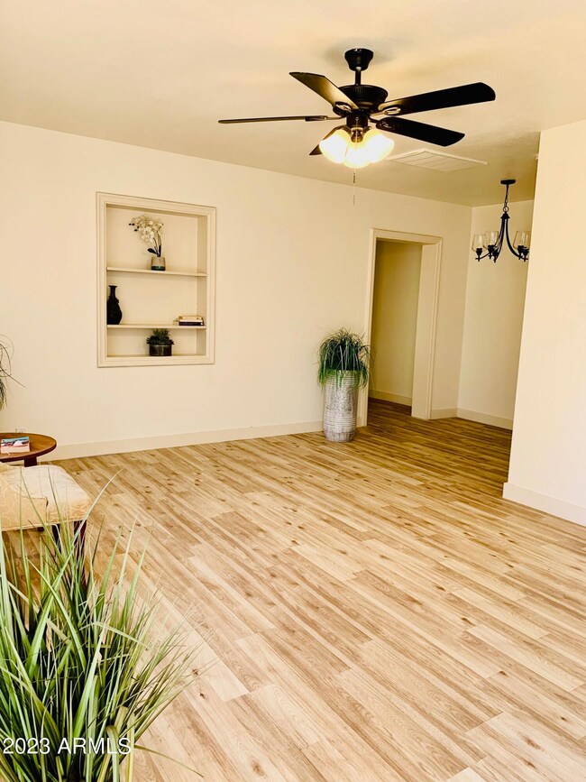 2232 N 29th St, Phoenix, AZ 85008 - photo 2